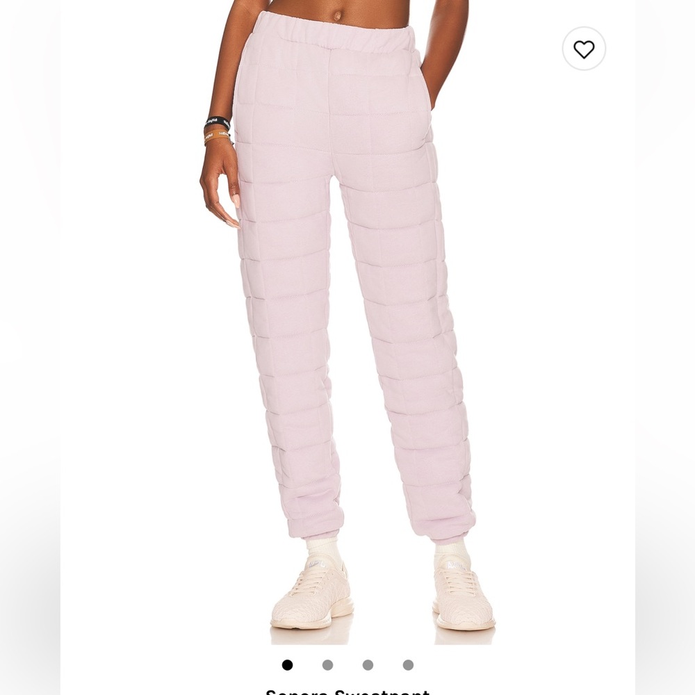 Joggers + bucket hat